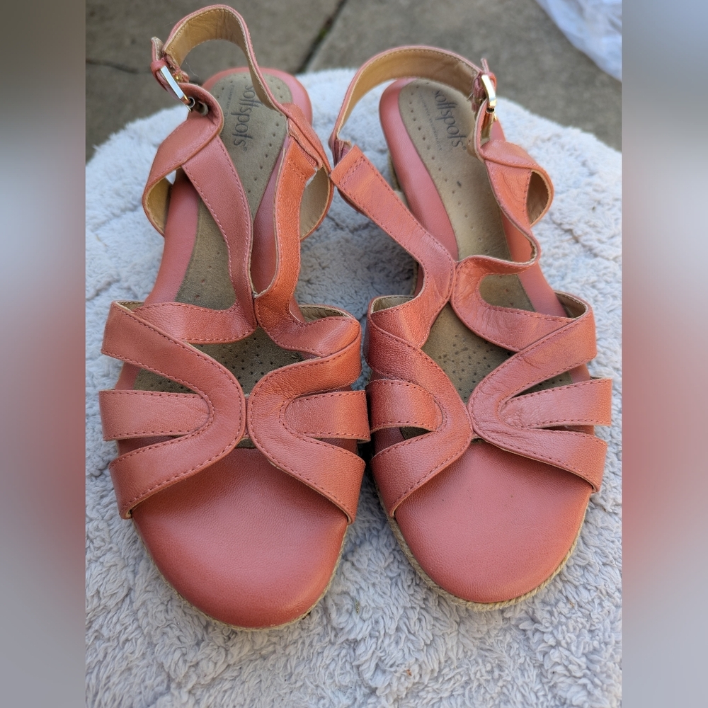 Softspots Pink Leather Wedge Sandals Size 8.5W